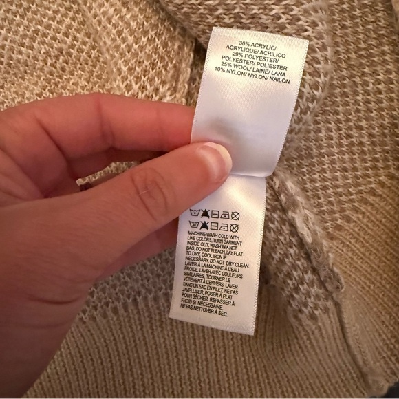 Lucky Brand Natural Camo V-neck Button Front Long Sleeve Cardigan - Picture 4 of 5